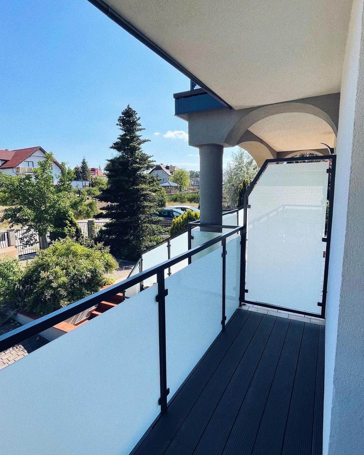 Ostrovia - Pokoje Nad Morzem Ostrowo  Exterior foto